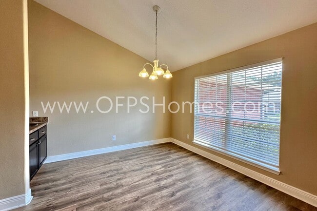 Photo - 653 Territory Ln