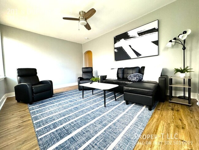 Photo - 201 S Dupont St Apartment Unit 3
