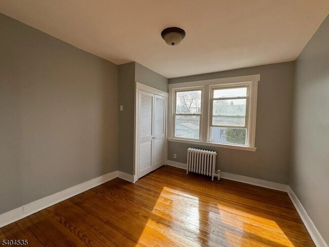 Building Photo - 267 Spruce Ave