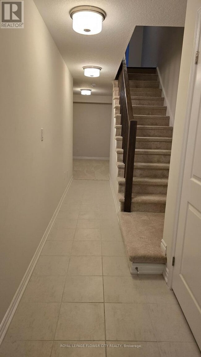 Photo - 620 Colborne St W