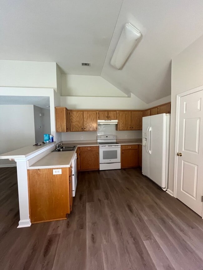 Photo - 128 Arbor Village Dr