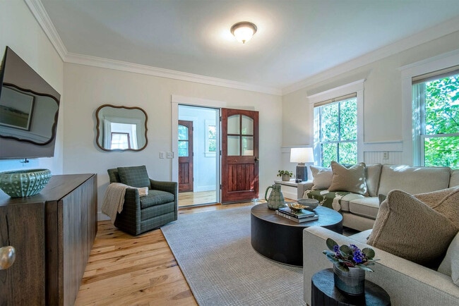 Building Photo - 25 W Birch St Unit ID1310729P Rental