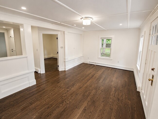Photo - 164 Warren Ave Unidad B
