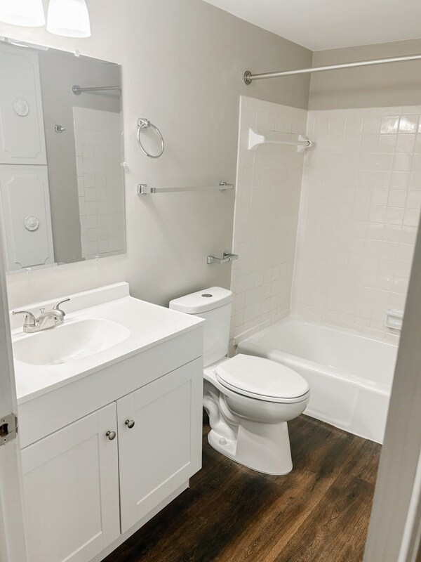 Photo - 23700 W Warren Ave