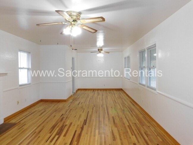 Photo - Charming Arden Area 2bd/1ba House with Gar...