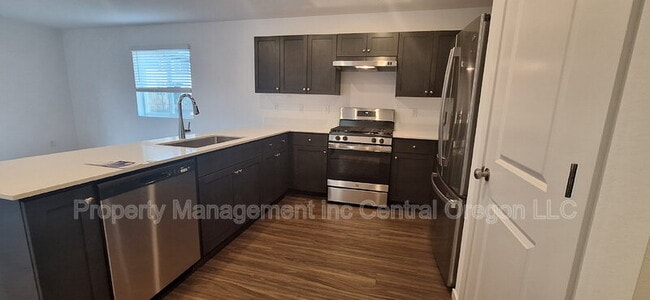 Photo - 1349 NE Cobbleridge Lp