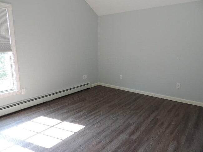 93 Brentwood Rd
