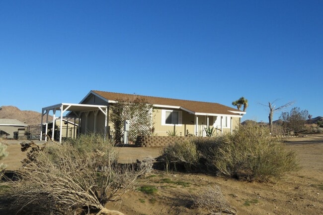 Photo - Quiet with Great Views! Available 11/1/25!