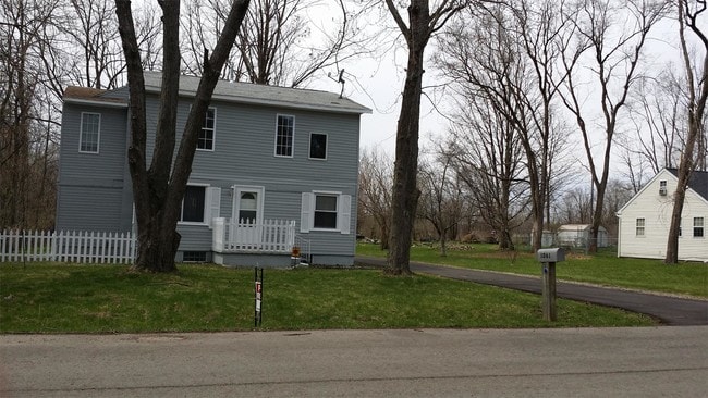 Photo - 1061 Centennial Ave