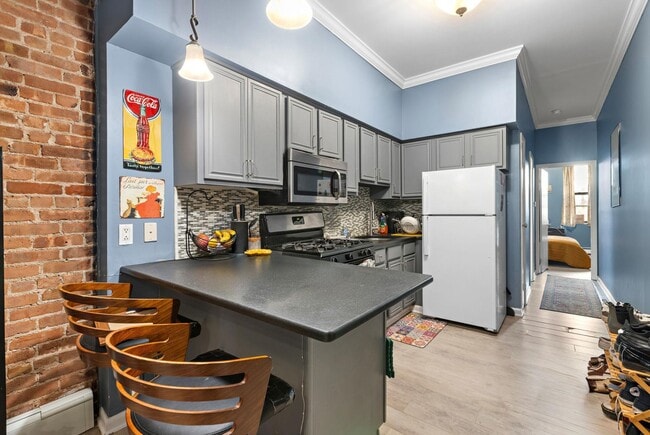 Photo - 263 1st St Unit 2R