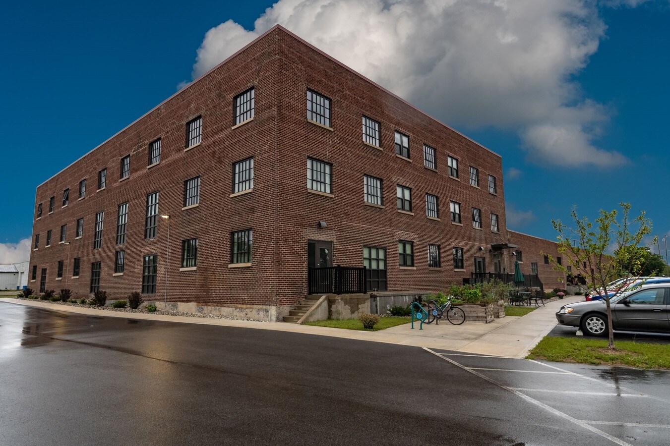 Little Crow Lofts - Little Crow Lofts