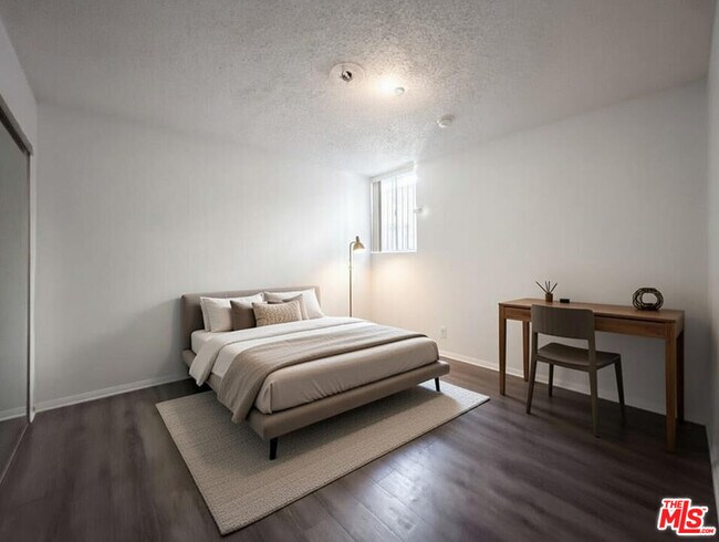 Photo - 1208 W Adams Blvd Unit 1