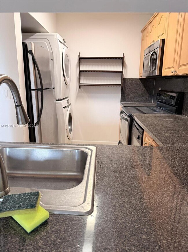 Photo - 15312 SW 72nd St Unidad 21-12