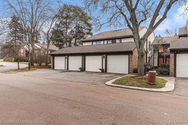 Photo - 24333 Evergreen Rd