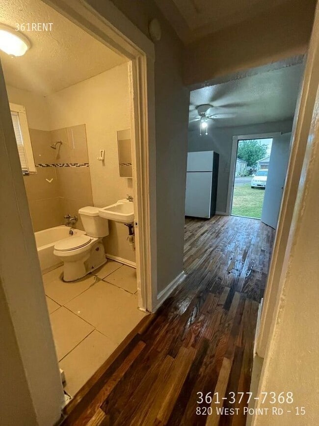 Photo - 820 W Point Rd Unidad 15