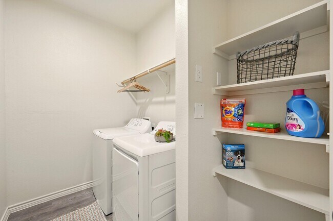 Photo - Encore At Power Center