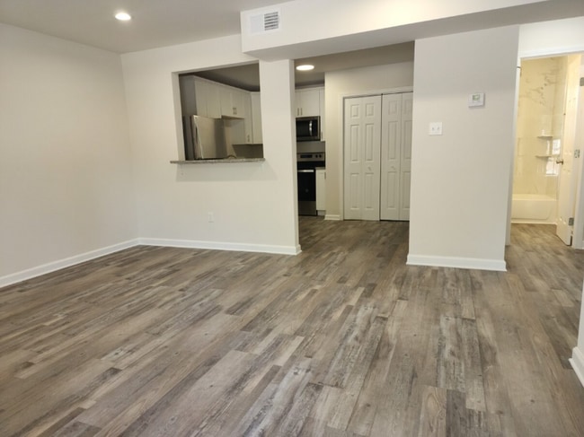 Photo - 141 Hoover Dr Unit 212