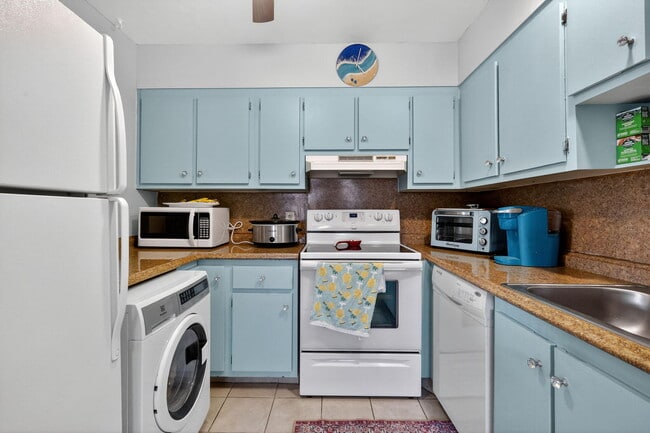 Building Photo - 610 Monaco Way Rental
