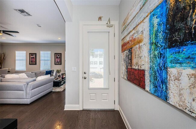 Photo - 7004 Grevilla Ave S