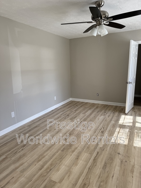 Photo - 3115 Meade St