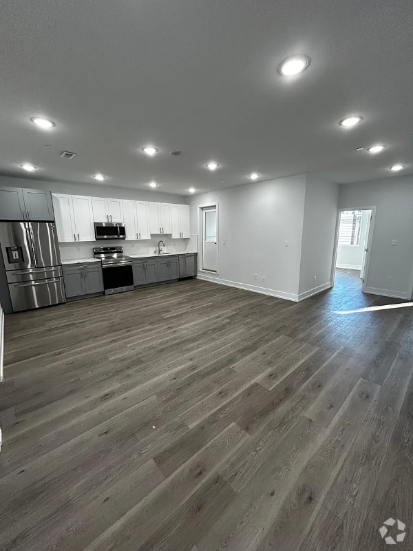 Building Photo - 1726 W Susquehanna Ave Unit 202 Rental