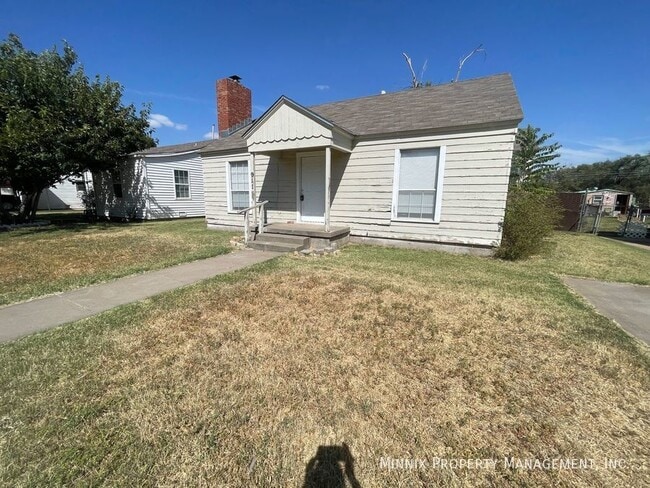 Photo - 911 S Virginia St