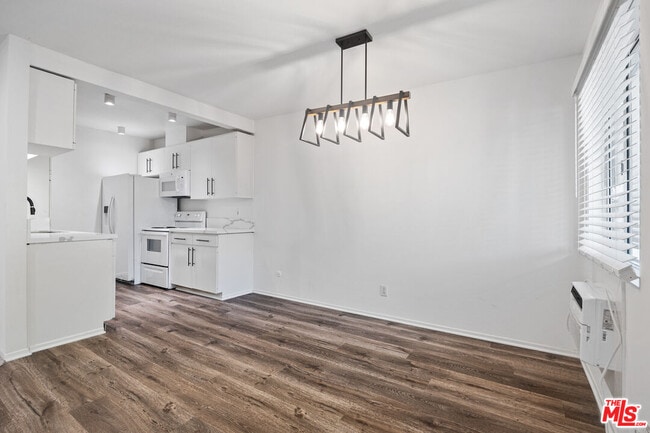 Building Photo - 322 Miraleste Dr Unit 176 Rental