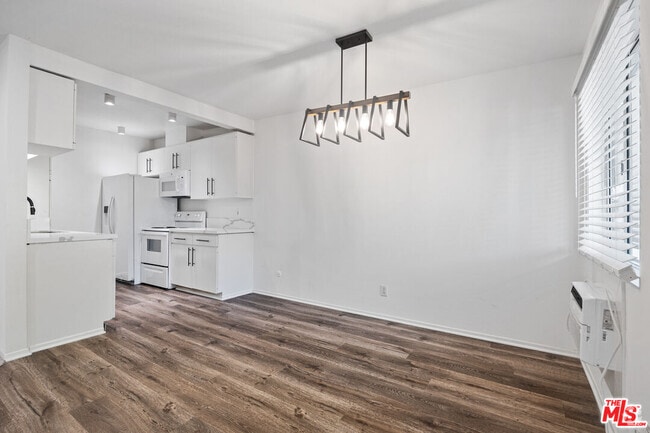 Building Photo - 322 Miraleste Dr Unit 176 Rental