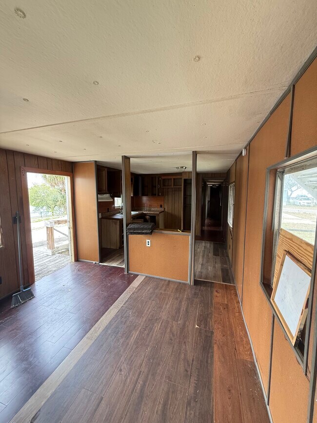 Photo - 920 Boardwalk Ln