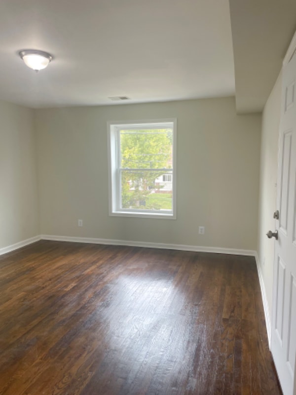 Building Photo - 3035 30th St SE Rental