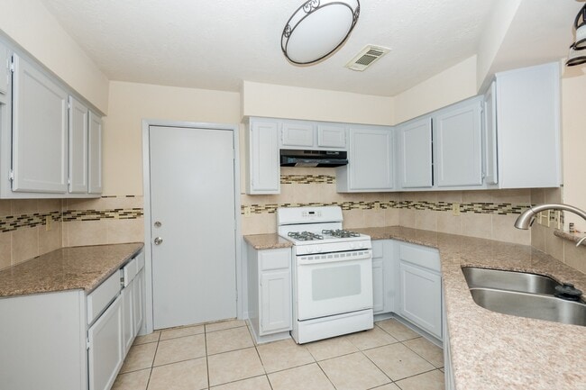 Building Photo - 4166 Amir St Rental