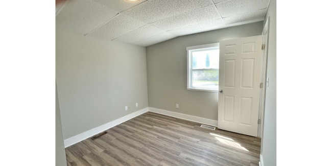 Photo - 714 Unit B