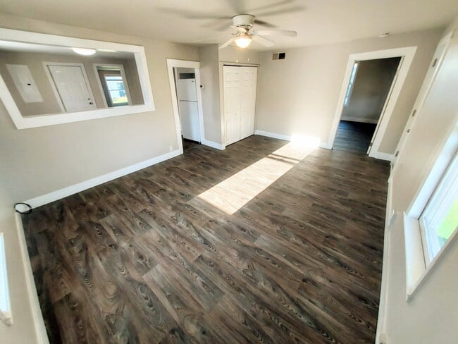 Photo - 1730 Park St