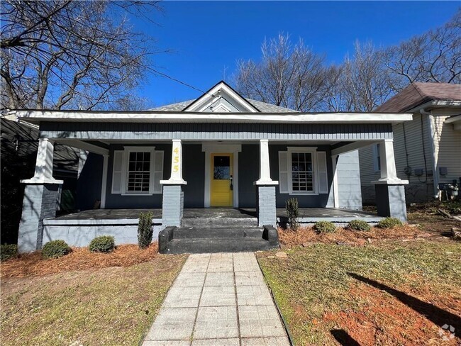 Building Photo - 455 Lynch Ave NW Rental