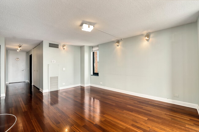 Living room entrance - 3660 N Lake Shore Dr Unit 1902