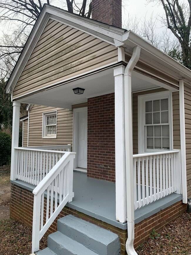 Photo - Charming Two Bedroom Home in Enderly Park!