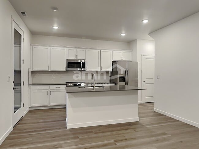 Photo - 5020 Washington St SE