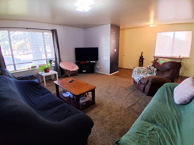 Photo - 1728 N 550 W