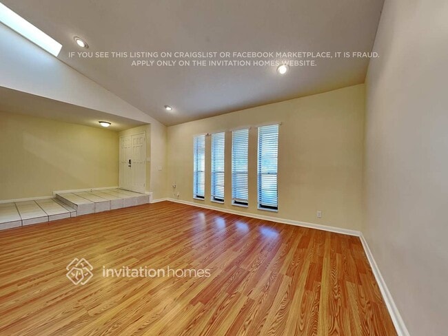 Photo - 968 Sage Ave