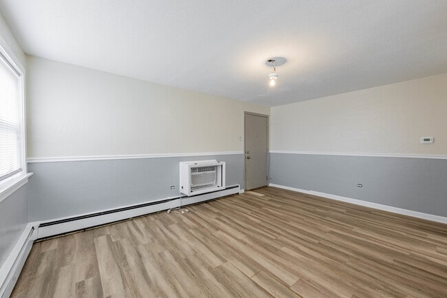 Photo - 5508 W 55th St