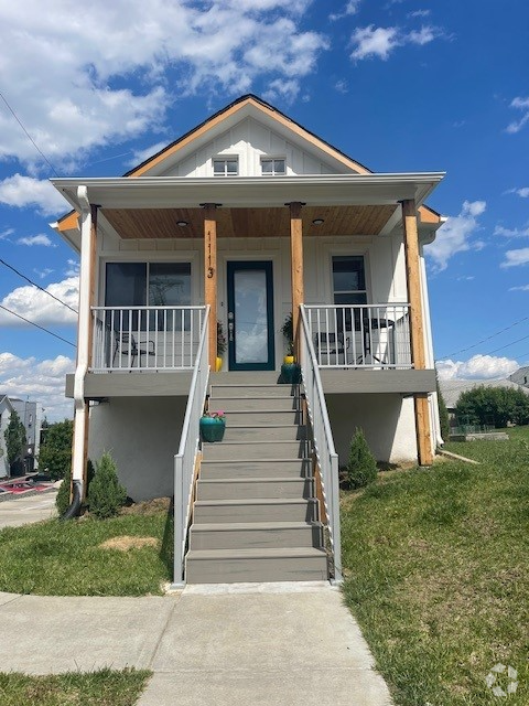 Building Photo - 1113 S 9th St Rental