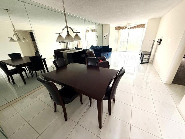 Photo - 14307 Bedford Dr Unidad 3020
