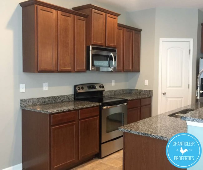 Photo - 4532 Tarkiln Pl