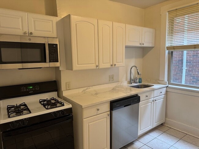 Photo - 2309 Eldridge St Unit 1st