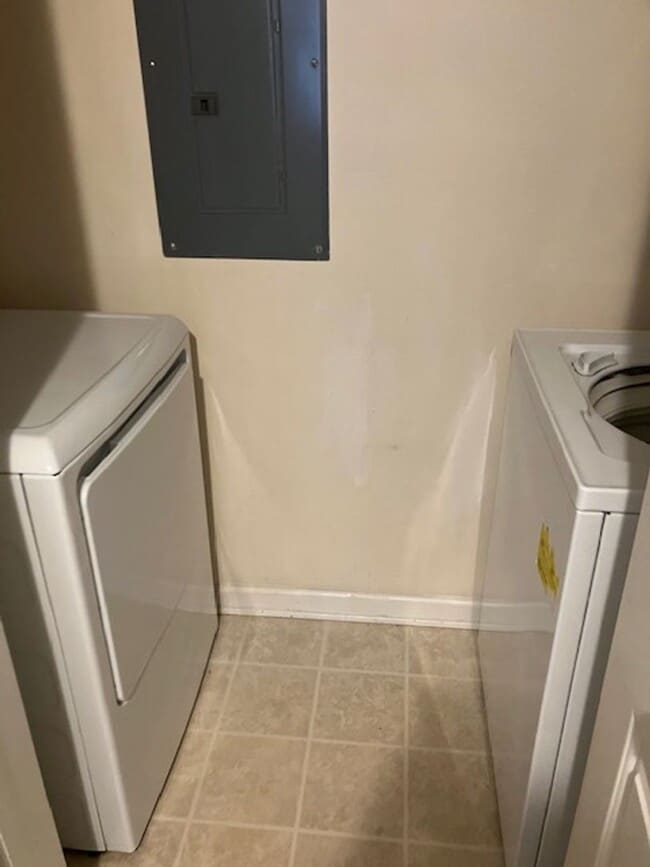 Photo - 705-D Unidad 705-D