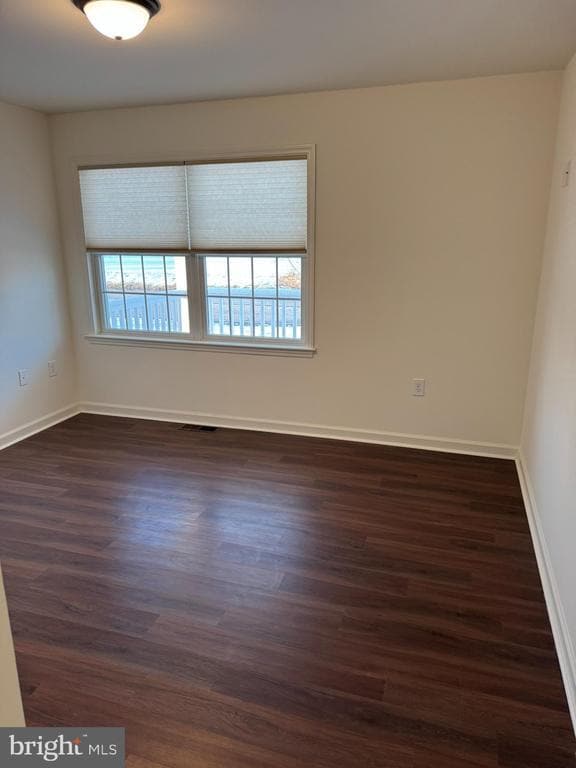 Photo - 615 Chatsworth Rd