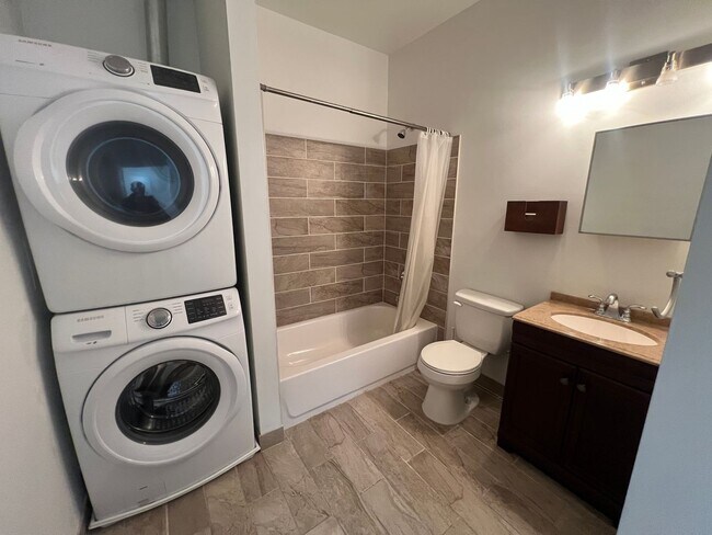 Photo - 601 N 39th St Unit 2