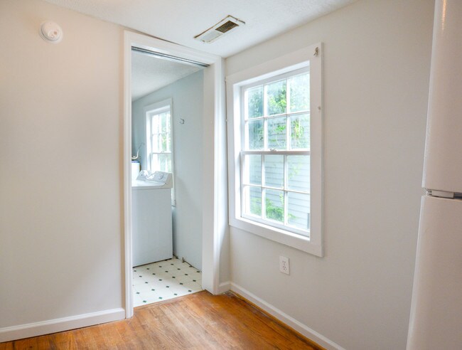 Photo - Downtown Charleston Duplex! Unit B