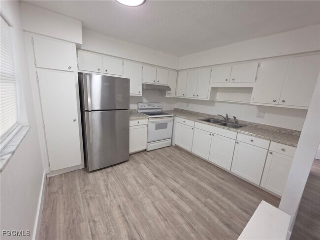 Photo - 2708 Broadway Unit 8