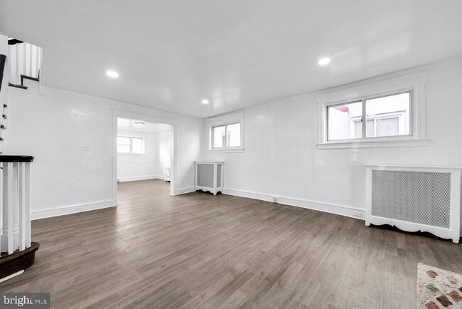 Photo - 244 Wabash Ave